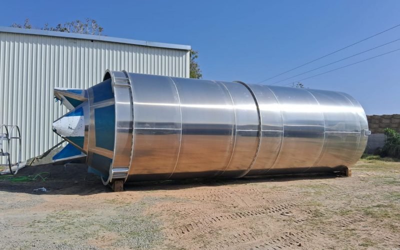 Aluminum silo (2)