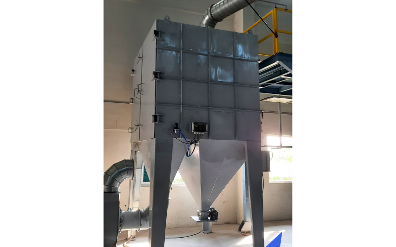 Cartridge Type Dust Collector