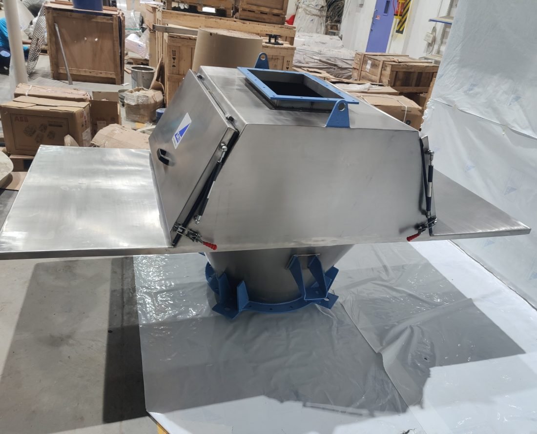 DUAL DOOR EMPTYING STATION (2)